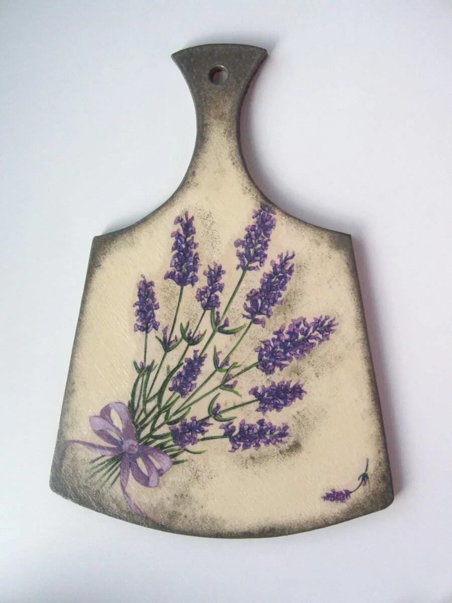 Старинные разделочные доски. Декупаж доски. Расписные доски для кухни. Декупаж разделочной доски. Разделочная доска в технике декупаж.