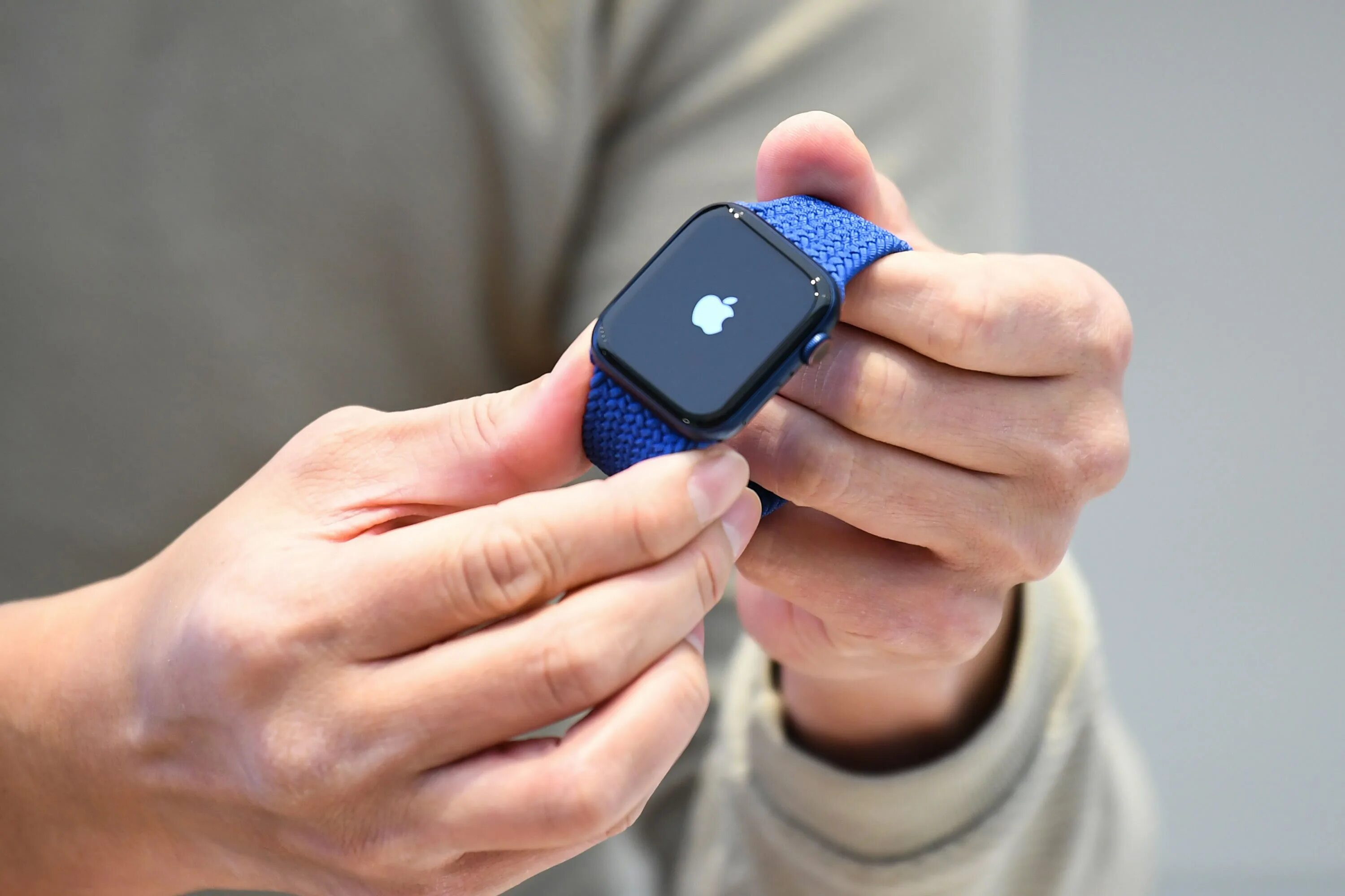 Можно ли мочить эппл вотч. Apple watch series 8. седьмые апл вотч. эппл вотч 7 серия. отличия apple watch 7 от 8.