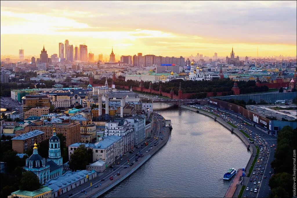 Качественно фото москвы. Вид с высотки на Котельнической набережной. Москва Сити вид с Кремля. Москва фотопанорама. Панорама Котельнической набережной сверху.