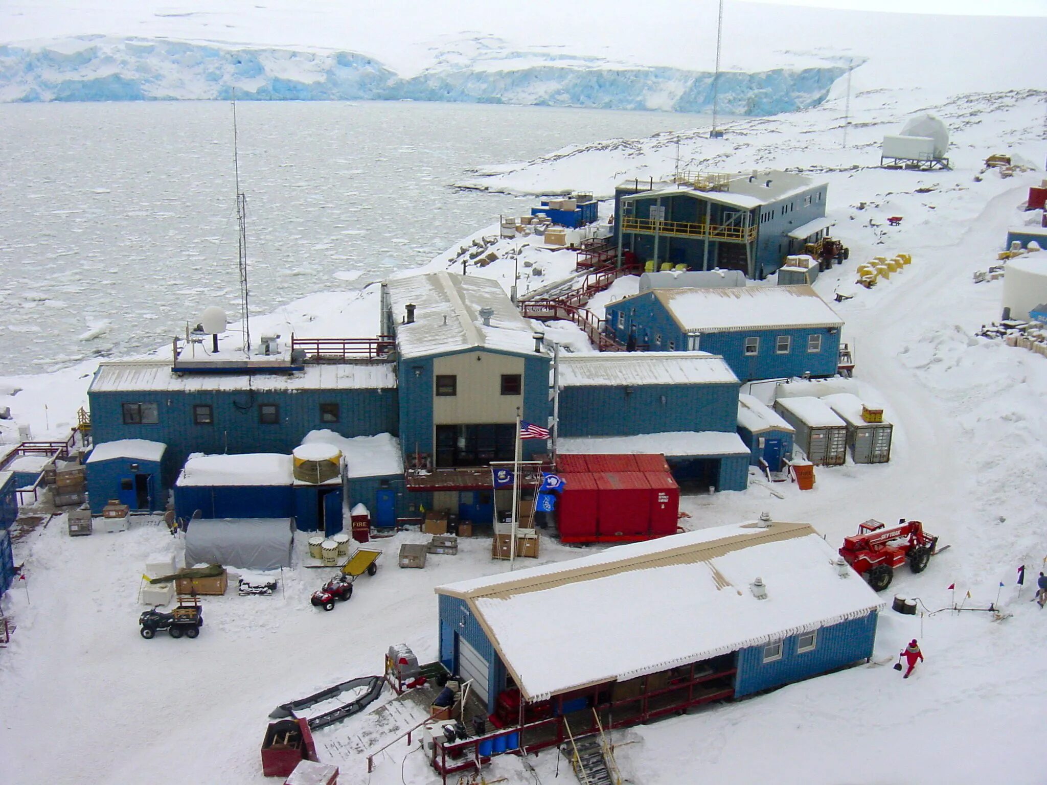 Российские антарктические станции. Палмер (антарктическая станция). Полярная станция Палмер. Антарктида Полярные станции. Станция принцесса Элизабет Антарктида.