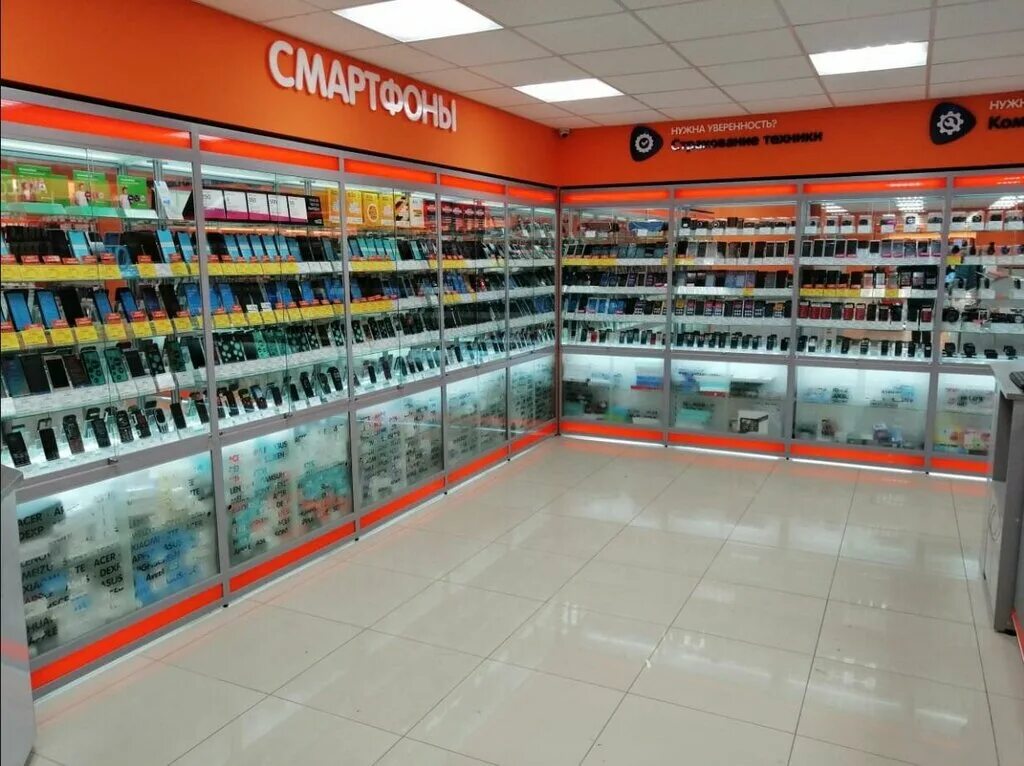 Электроника магазин в баймаке. Днс баймак. Dns торговый зал. Магазин заман баймак график работы. Магазин днс телевизоры.