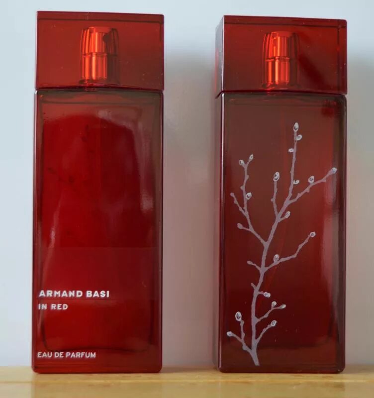 Armand basi kiss. Арманд баси красный флакон. Арманд баси красное дерево 55 мл. Armand basi in Red 100ml EDT Test. Пирамида Арманд баси.