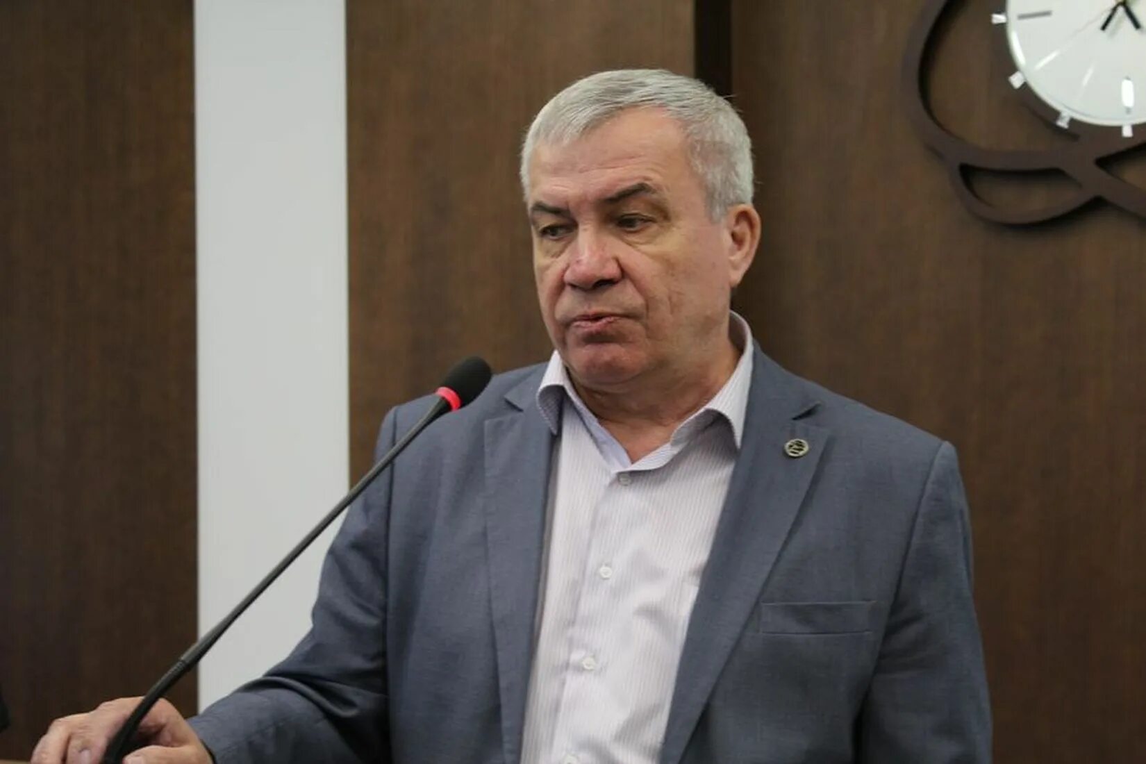 Федорук михаил петрович нгу. Михаил петрович федорук. Ректор нгу михаил федорук. Федорук михаил петрович ректор. Михаил петрович федорук.