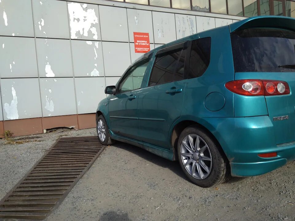 Диски мазда демио. Mazda demio r15. Mazda demio dw3w диски 15. Колеса на мазда демио. Колеса на мазда демио.