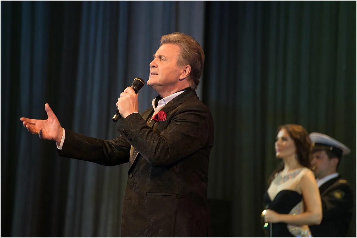 даниил купсин. сергей захаров 2018. сергей захаров певец. иосиф кобзон в молодости. александр масляков иосиф кобзон.