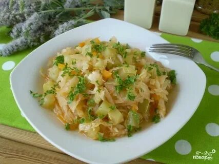 Тушить капусту с кабачками