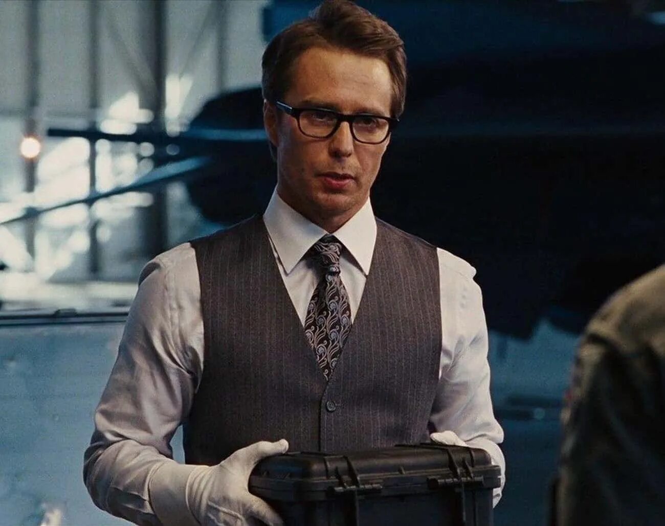 Джастин хаммер марвел. Железный человек 2 фильм 2010 сэм рокуэлл. Сэм рокуэлл железный человек 2. Джастин хаммер марвел. Хаммер железный человек.