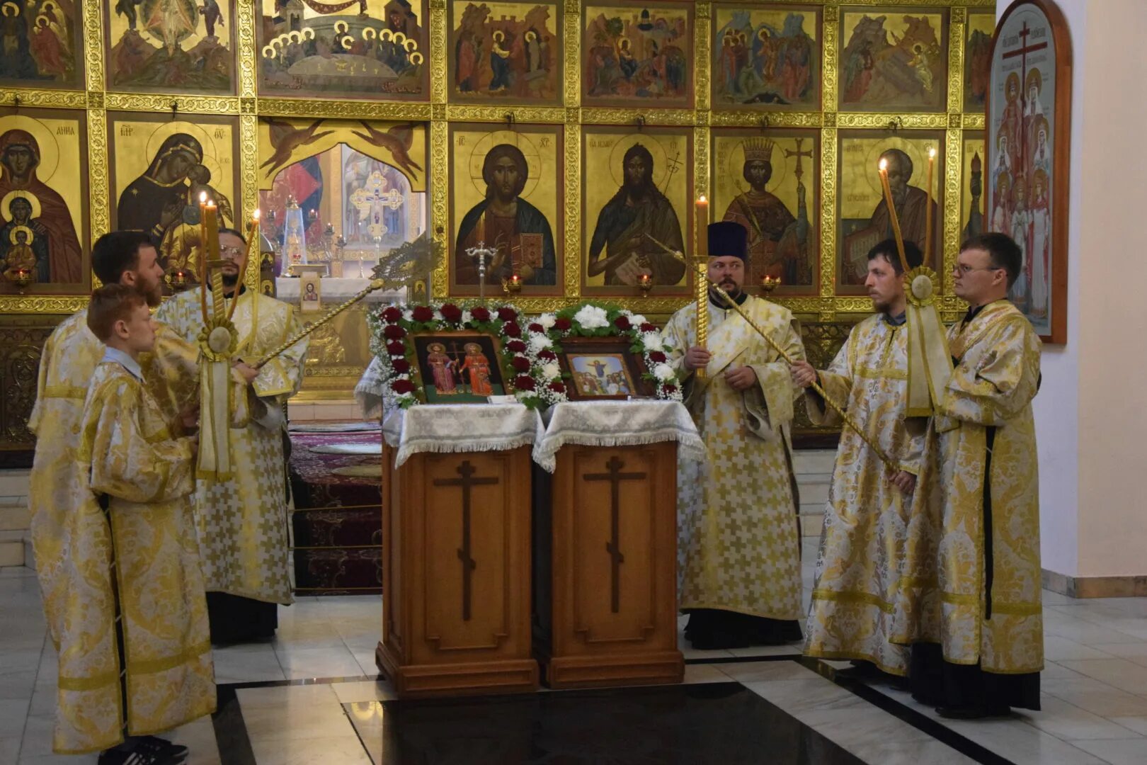 службы в храме в абакане. абаканская епархия есть ли введенский храм. храмы хакасии рождество. абаканская епархия александра. константино-еленинский монастырь икона елены равноапостольной.