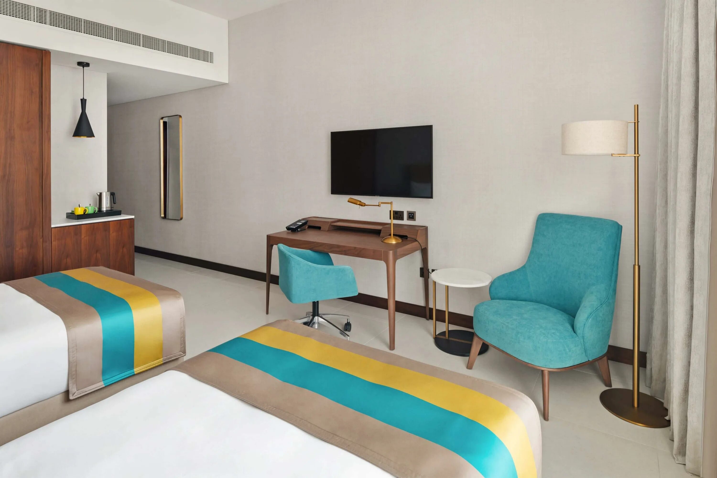 Holiday inn al maktoum airport. Holiday Inn Dubai al Maktoum 4*. Holiday Inn Dubai al Maktoum Airport 4 Дубай. Holiday Inn Dubai al-Maktoum Airport, an IHG Hotel 4*. Тур в отель Holiday Inn Dubai al Maktoum Airport 4*.