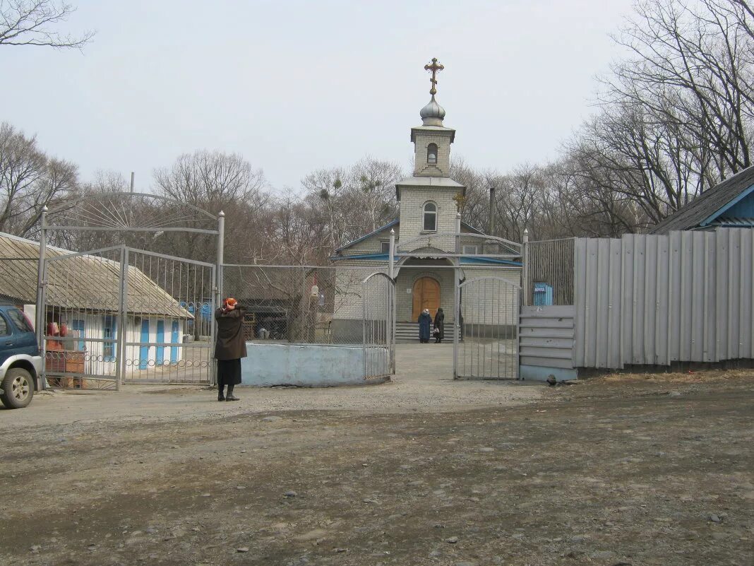 Партизанск прим край. Г.Партизанск Приморский край кладбища. Церкви Партизанска. Храм в Партизанске. Партизанск Приморский край храмы и церкви.