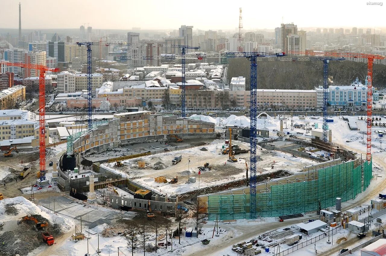 Стадион: "Екатеринбург Арена" (Центральный стадион)