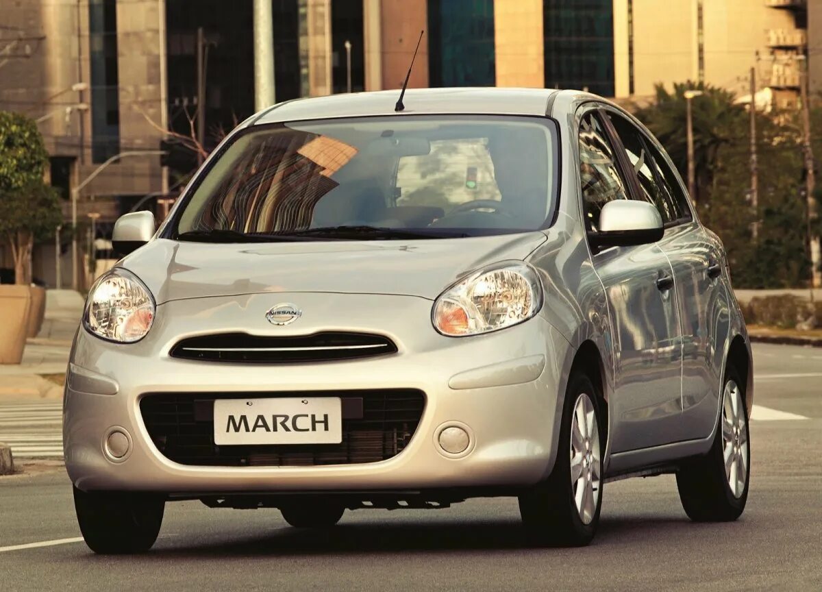 Nissan March. Nissan March к13. Ниссан Марч 1 поколения. Ниссан Марч k13 комплектации. March please