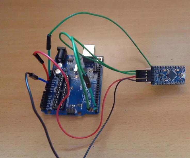 Программирование ардуино через ардуино. Rx tx ардуино. arduino mini программирование. arduino pro mini. программирование платы arduino..