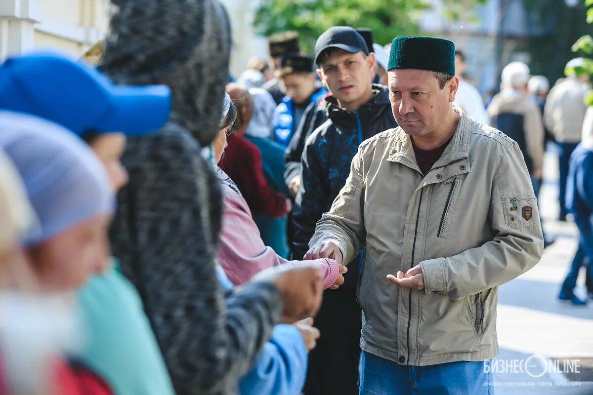 Татары в Москве. Татар Рамазан. Штаб татар. Ифтар в мечети Марджани. Ураза садака