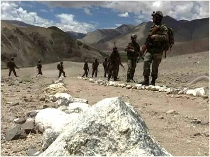 Пакистанские солдаты. Граница Китая и Афганистана. Пакистанский солдат на границе. Пакистанский солдат на границе с Индией. Нападение сегодня на границе