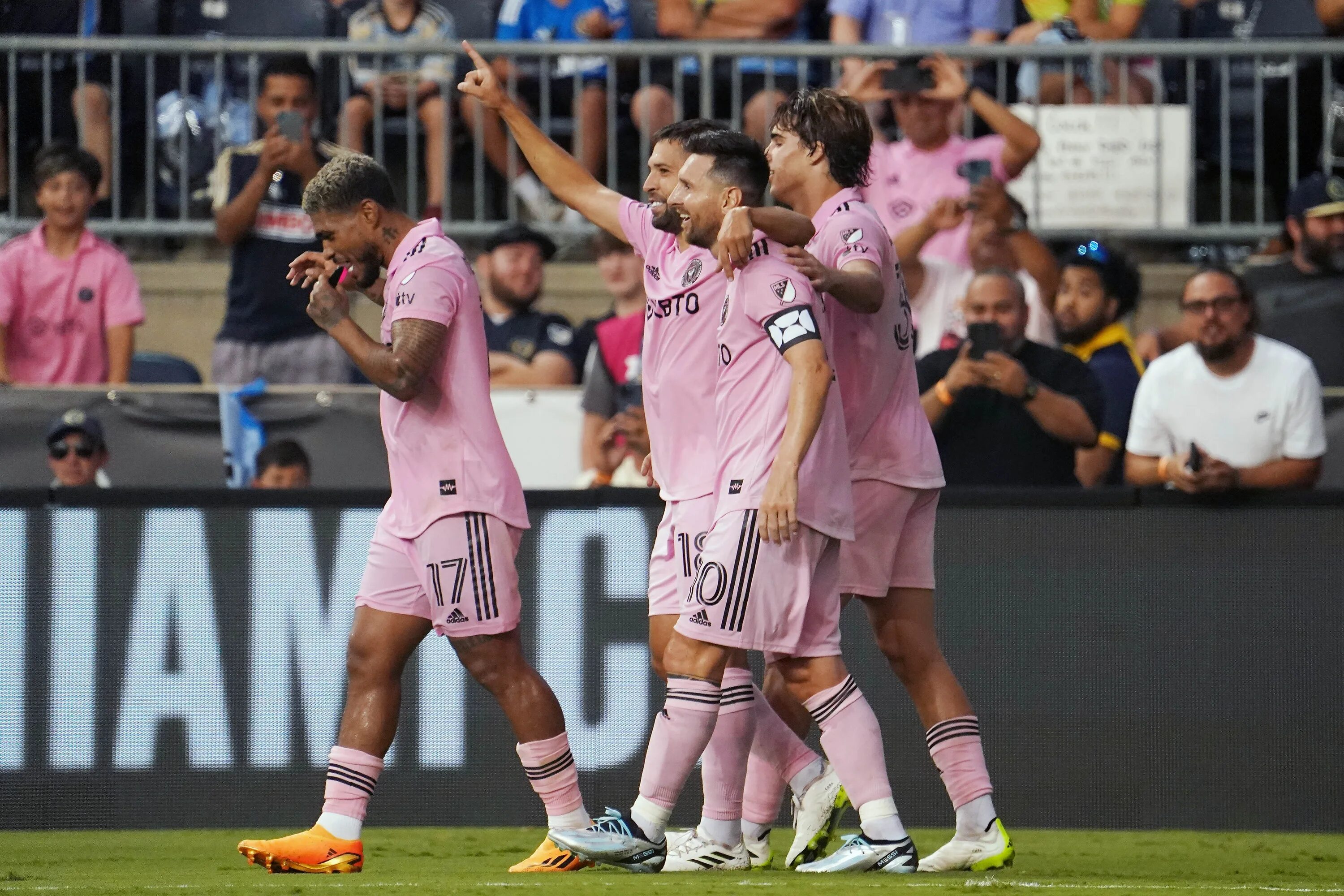 Марсело в интер майами. Фотография клуба интер майами. Celebration liga 36. Бекхэм интер майами. Месси кубок интер майами.