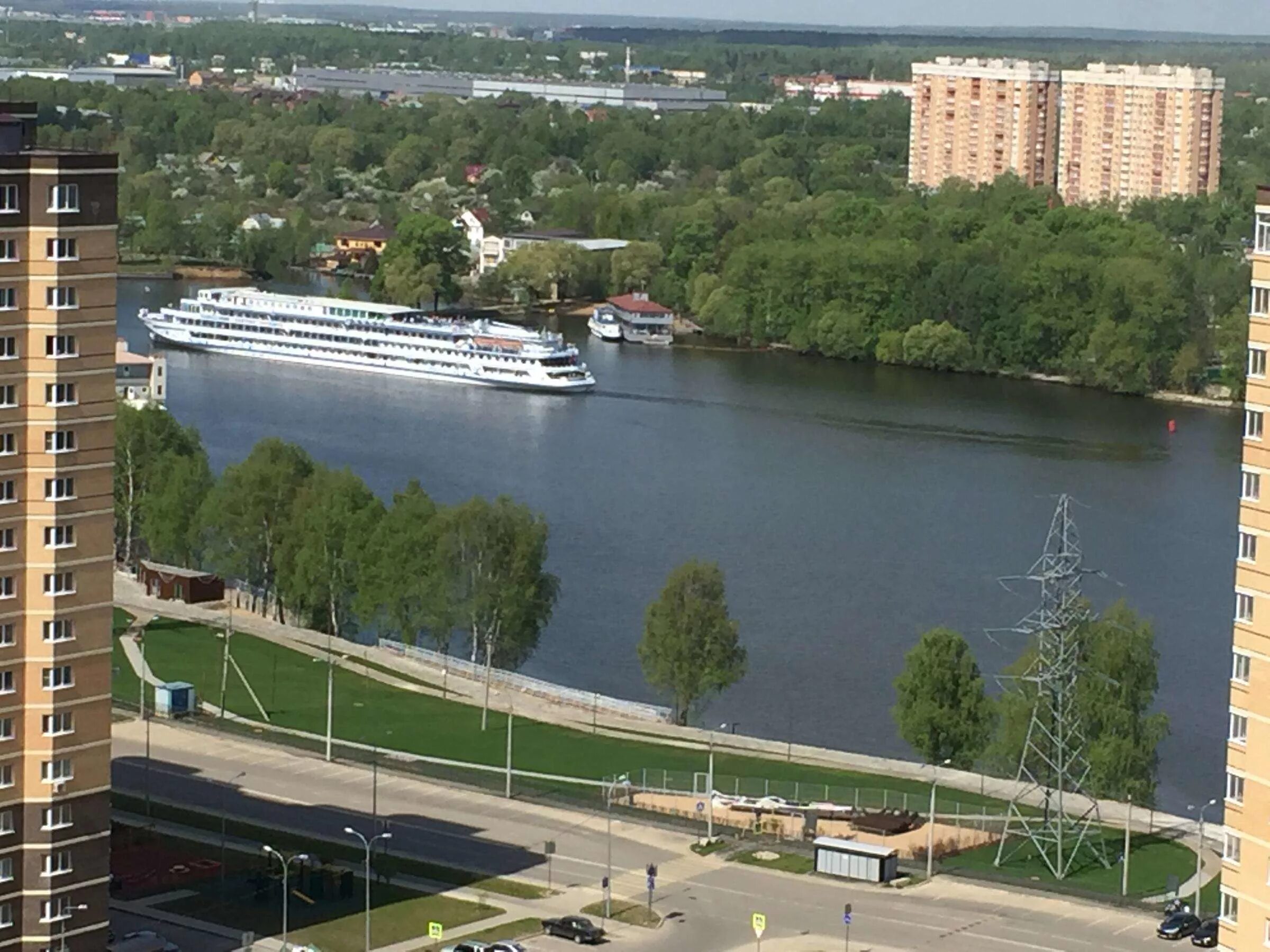 Жк водники долгопрудный. Г водники фото. Остров водники долгопрудный. Долгопрудный московские водники. Водники долгопрудный пляж.