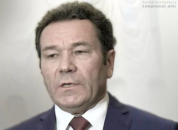 Лукиенко анатолий евгеньевич сызрань. Глава сызрани самарской области лукиенко. Мэр сызрани лукиенко. Лядин николай михайлович сызрань. Мэр сызрани.