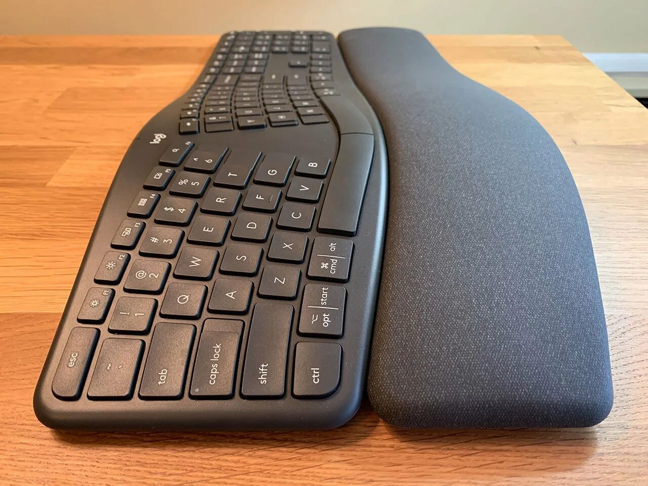 Logitech ergo клавиатура. Logitech ergo k860. logitech ergonomic keyboard. клавиатура logitech эргономическая.