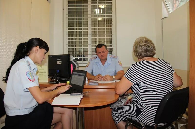 Танцура-крамаренко краснодарский. Гу мвд сочи. Начальник увд сочи огурцов. Наумейко гу мвд. Отдел мвд новокубанского района.