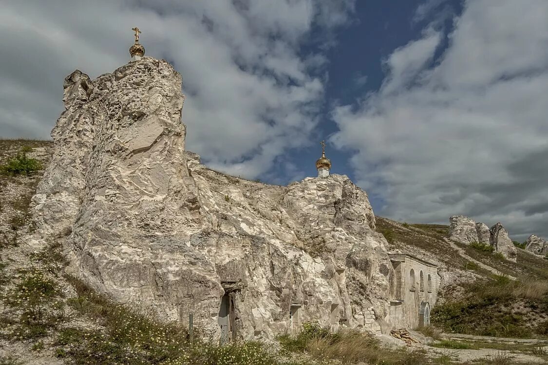 Дивногорский Успенский монастырь Воронежская область. Храм Дивногорье Воронежская область. Музей-заповедник Дивногорье Успенский монастырь. Мужской монастырь воронежская область