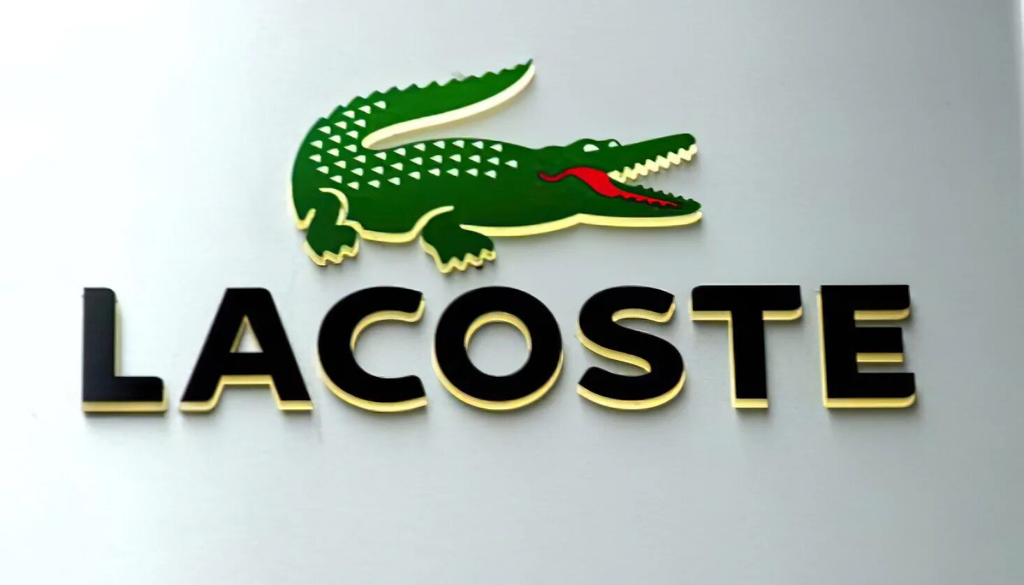 Крокодил символ. Lacoste бренд логотип. фирма с крокодилом. знак лакоста. лакосте эмблема крокодил.