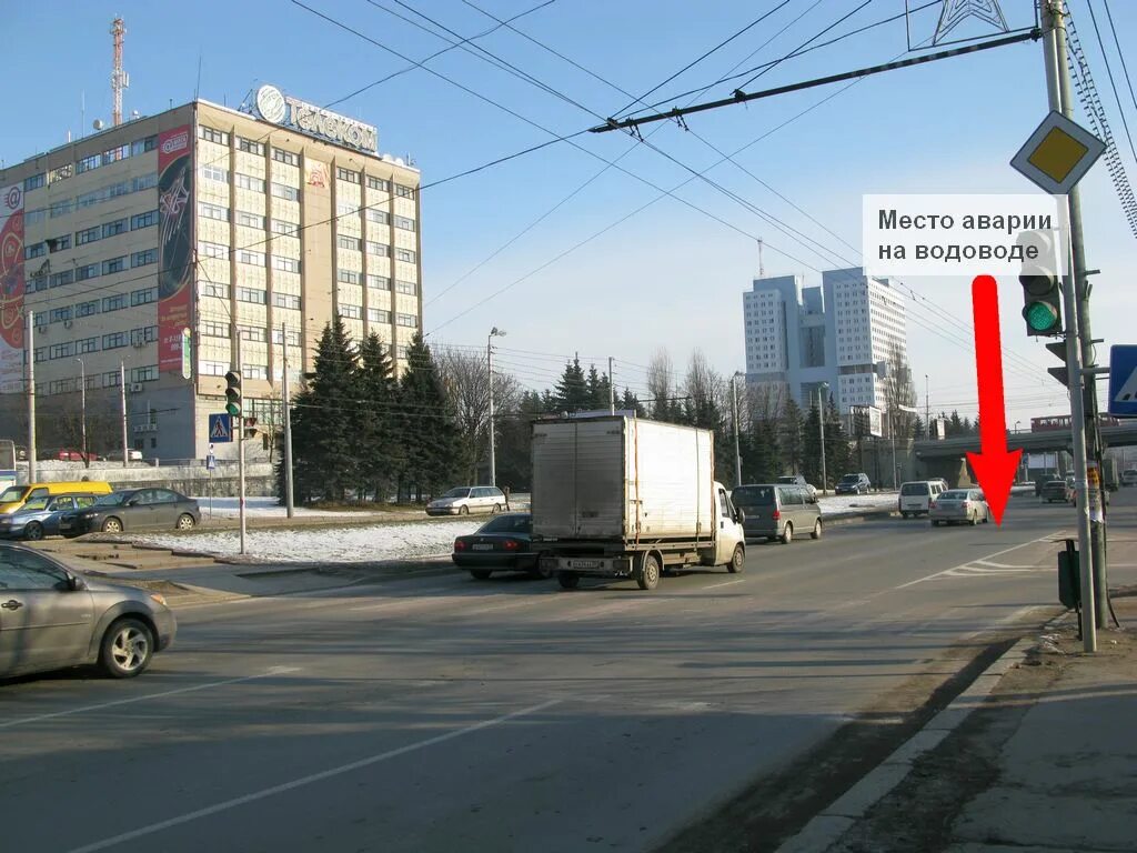 Московский проспект начинает