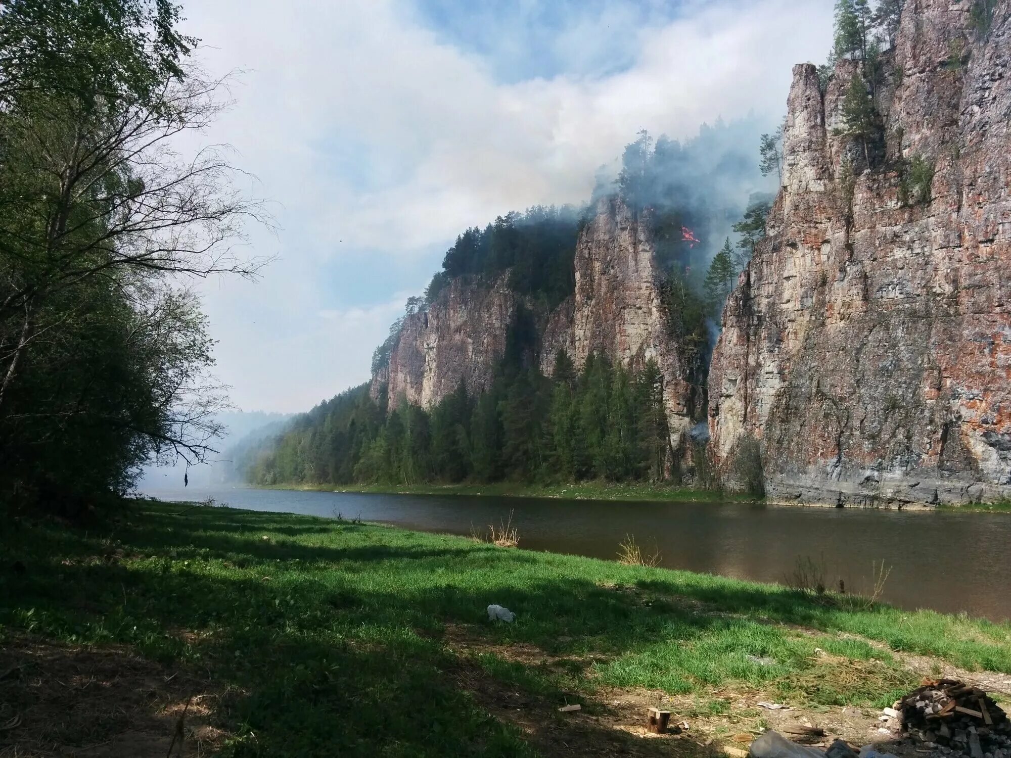 Природные достопримечательности екатеринбурга. Природный парк река Чусовая. Природный парк река Чусовая Свердловская область. Природный парк река Чусовая Нижний Тагил. Река Чусовая Урал.