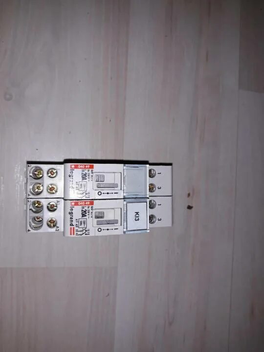 Контактор Легранд 20а. Legrand BP 30076 щит. Legrand 16 a 0.01 a. Legrand br 30076.