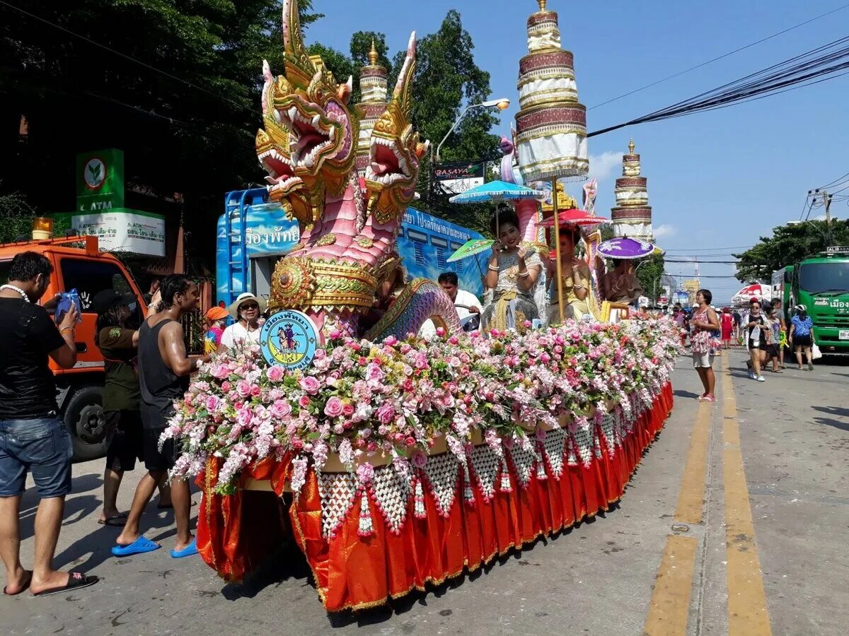 Сонгкран Таиланд. Праздник Сонгкран. Songkran (Сонгкран) в Таиланде. Тайский новый год Сонгкран.