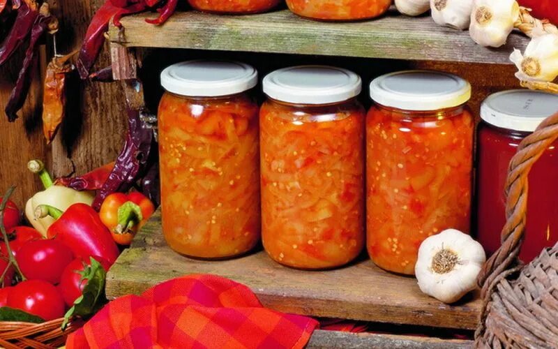 Армянская закуска на зиму рецепт. Лечо с капустой на зиму. лечо из цветной капусты на зиму. лечо с цветной капустой на зиму. закрутки лечо.
