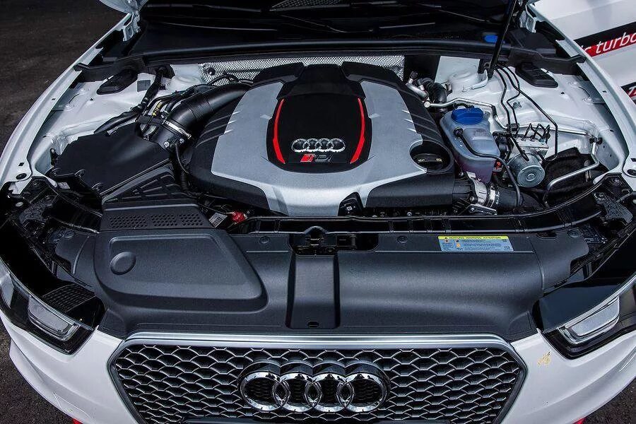 дизельная ауди. моторный отсек ауди q5 дизель. 0 дизель. Audi rs5 v8 engine. 0 дизель.