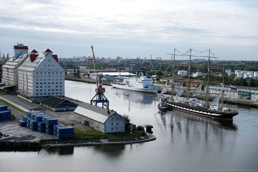 Морские сайты калининграда. Речной порт Калининград. Рыбный порт Калининград. Морской рыбный порт Калининград. Калининградский порт «порт Калининград».