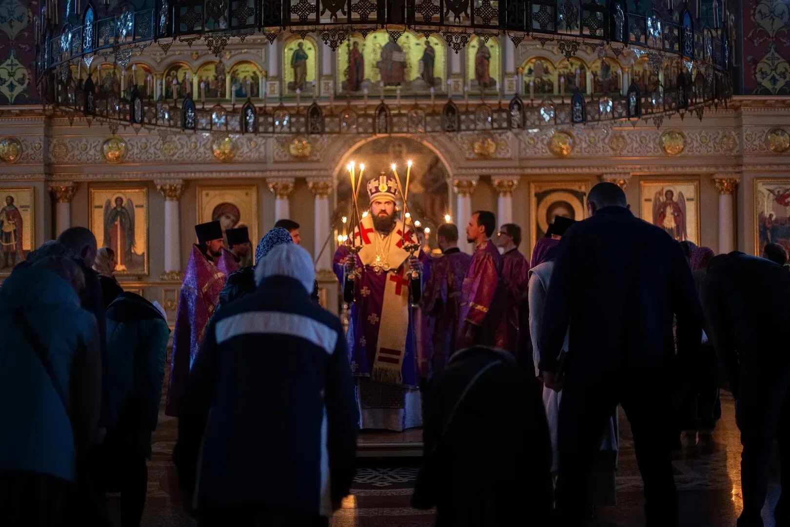 Духовенство Пятигорска. Великий пост вечерня фото. Епископ Феофилакт. Архиепископ. Первый день поста вечерняя служба