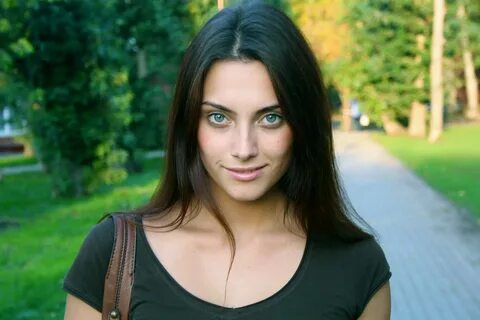 В омске есть девушки