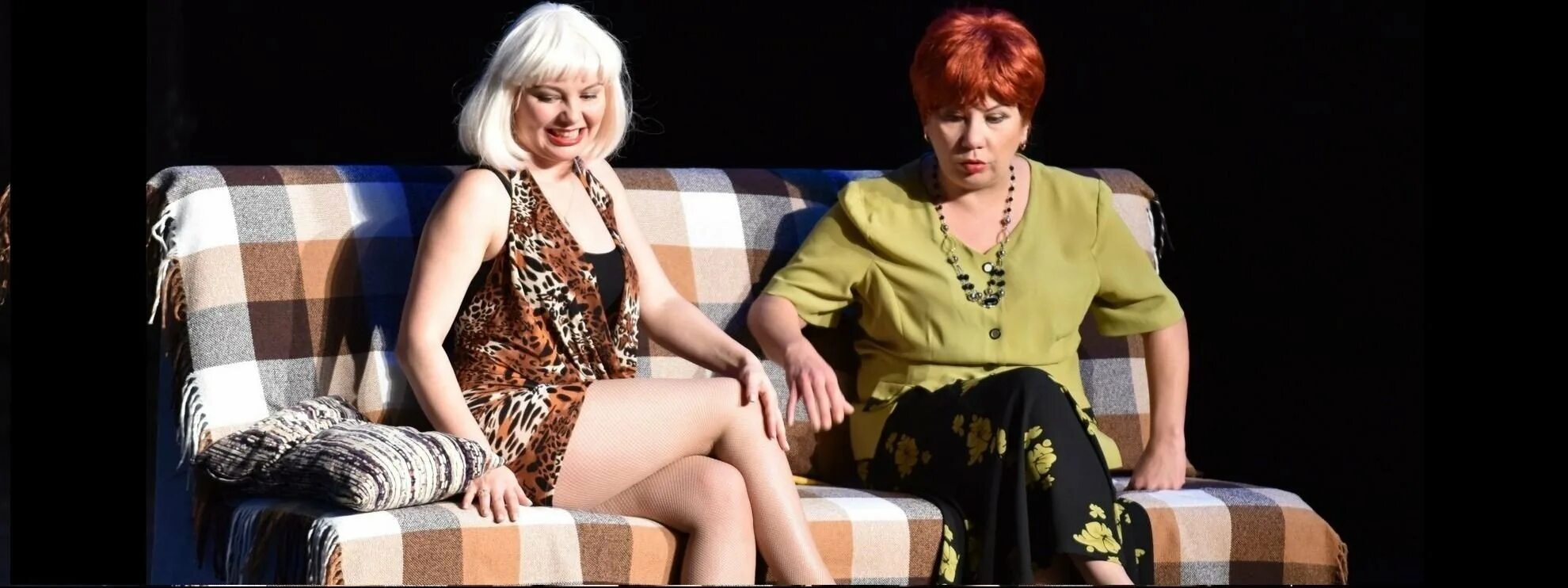 Скулкина в спектакле подыскиваю жены. Спектакль жена недорого. Спектакль сюрприз с мариной федункив. Подыскиваю жену недорого комедия. Театр терезы дуровой подыскиваю жену.