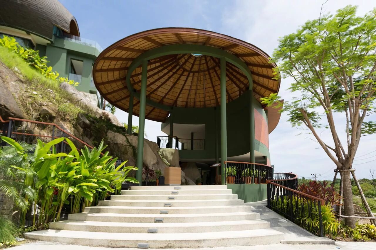 Crest resort pool. Crest resort &amp; pool villas 5*. crest resort pool villas phuket 5. отель crest resort &amp; pool villas. crest resort pool villas phuket.