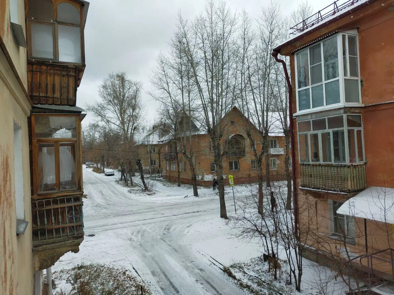 Первый снег в Омске. Октябрь Омск снег. Первый снег в Омске 2022 году. В Омске выпал первый снег. В омске выпадет снег
