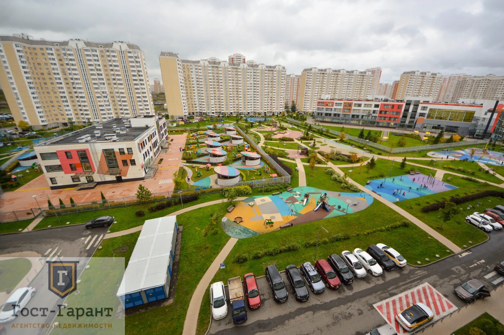 Квартиры в г московский. Москва Московский первый микрорайон. Город Московский 1 микрорайон. Первый Московский Филатов луг. Микрорайон Московский ул Никитина.