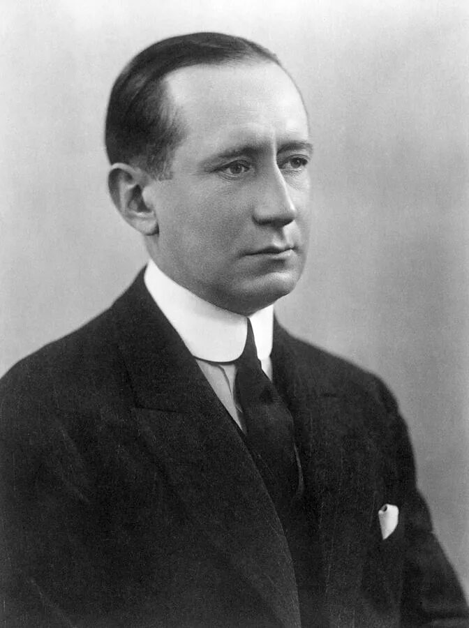 Who invented the radio
