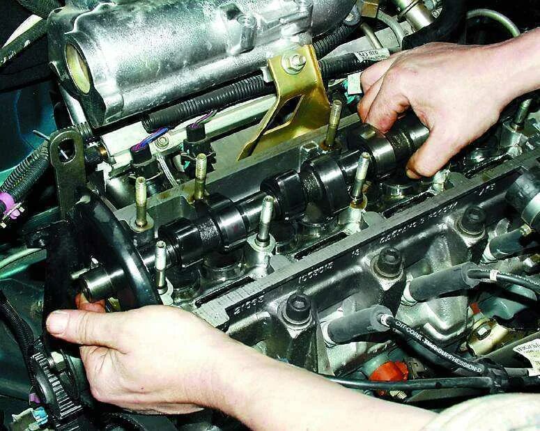 клапана ваз 2115. ваз 2115 двигатель 1. мотор 8 клапанный ваз 2115. клапана ваз 2114. двигатель ваз 2114 инжектор 8 клапанов.