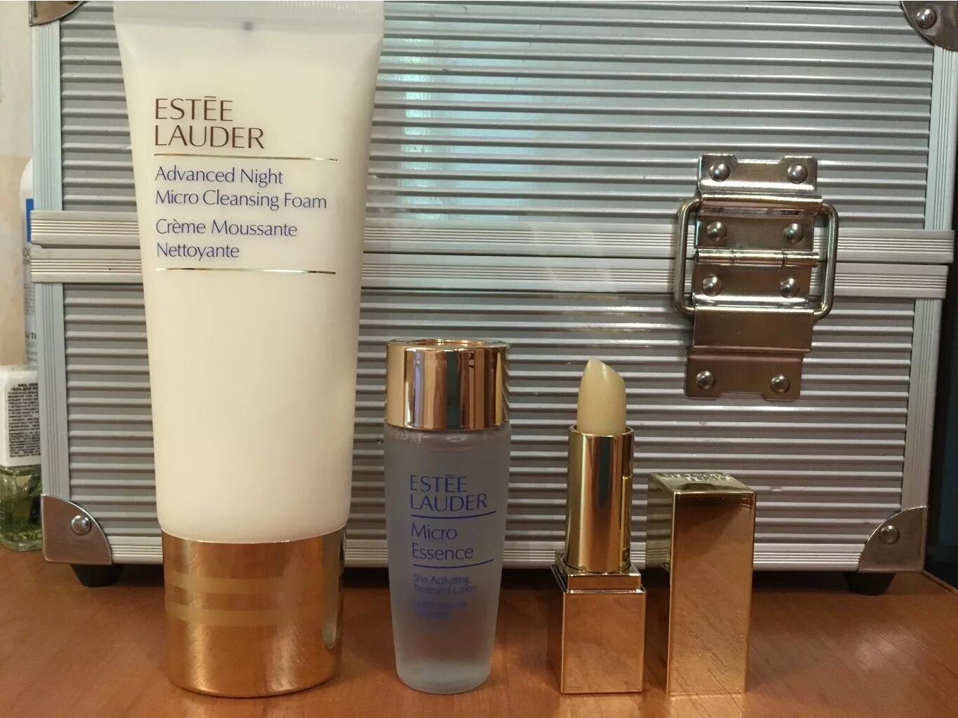 Micro cleanse. Эсте лаудер Micro Cleansing Foam Advanced Night. Estee Lauder Micro Essence. Estee Lauder Balm. Estee Lauder Micro Cleansing Balm.