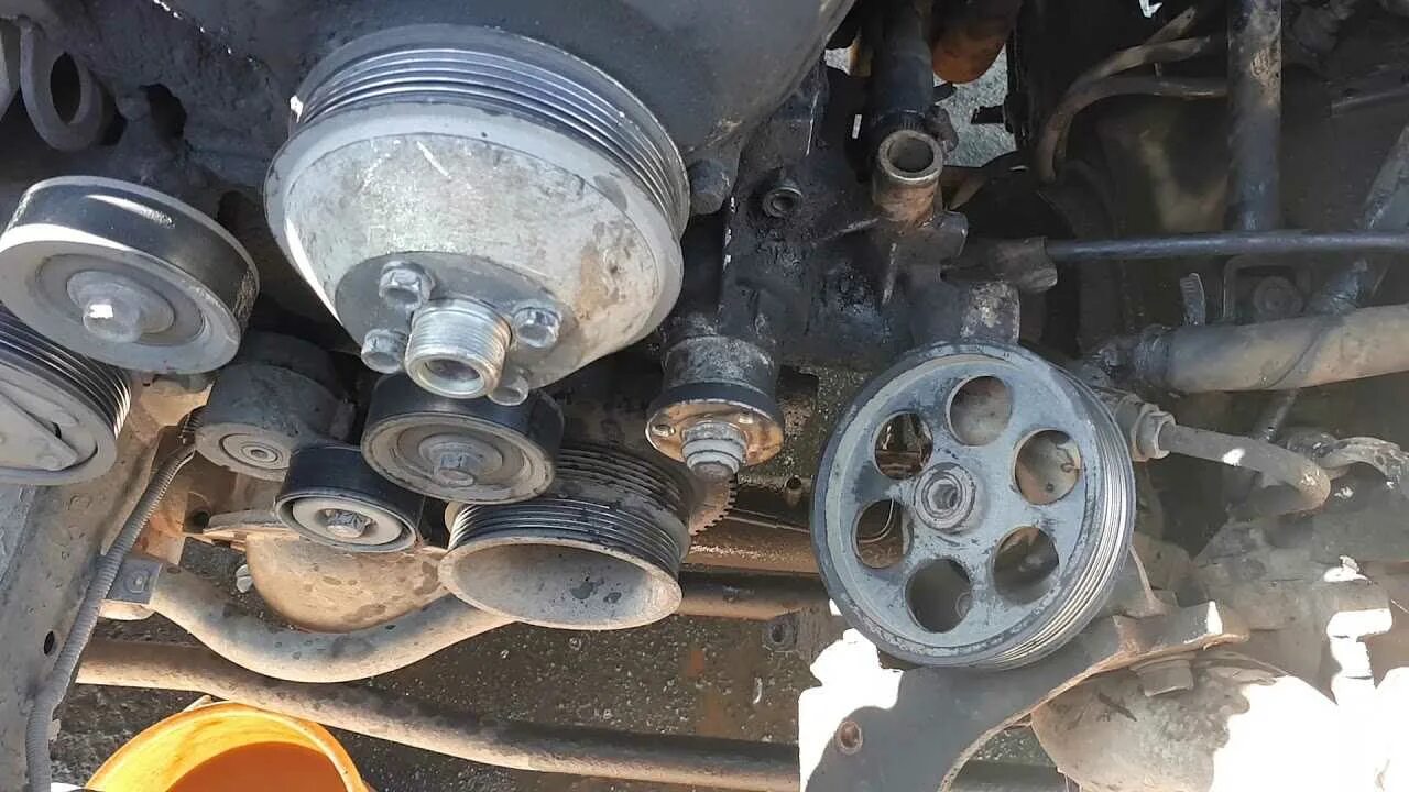 Замена помпы 409 двигатель. Помпа уаз 409 двигатель буханка. замена помпы на патриоте двигатель 409. замена помпы патриот 409. замена помпы уаз патриот 409 двигатель.
