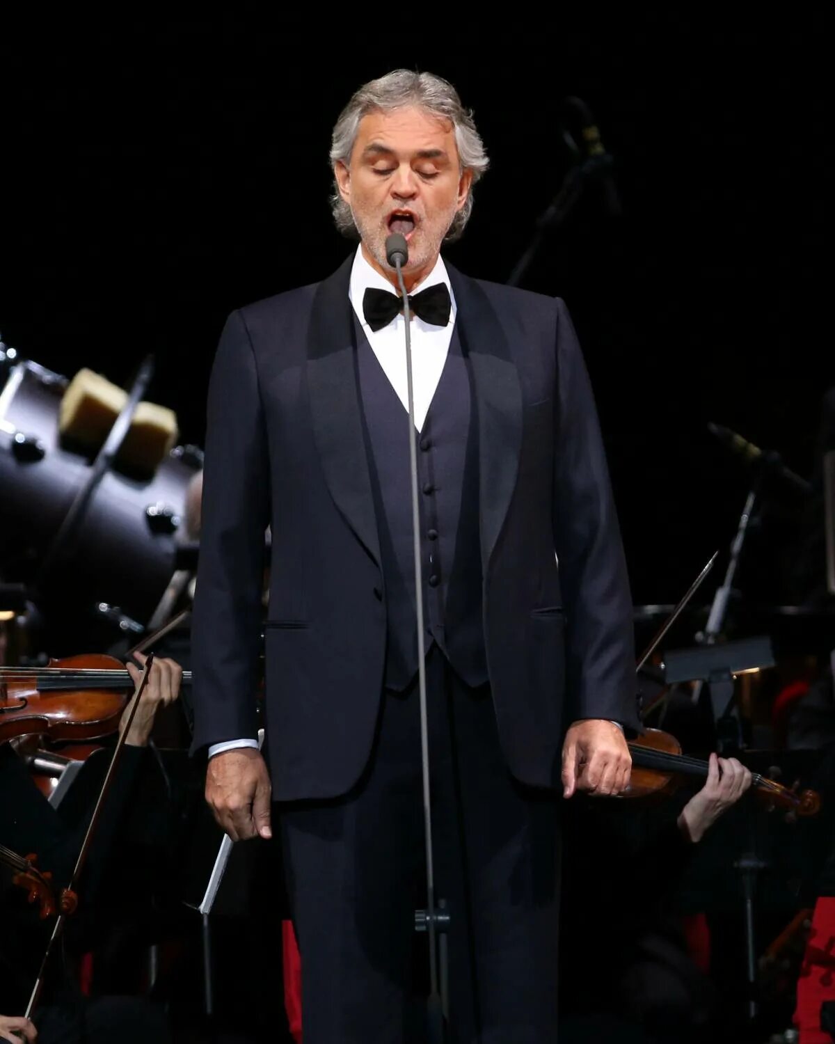 Андре бочелли. Андреа бочелли. bocelli андреа бочелли. andrea андреа бочелли. андреа бочелли 2025.