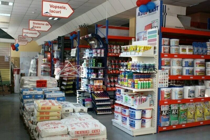 Ассортимент строительных товаров в магазине. Витрина магазина стройматериалов. Строительный магазин. Музыка для магазина строительных материалов. Ассортимент строительного магазина.