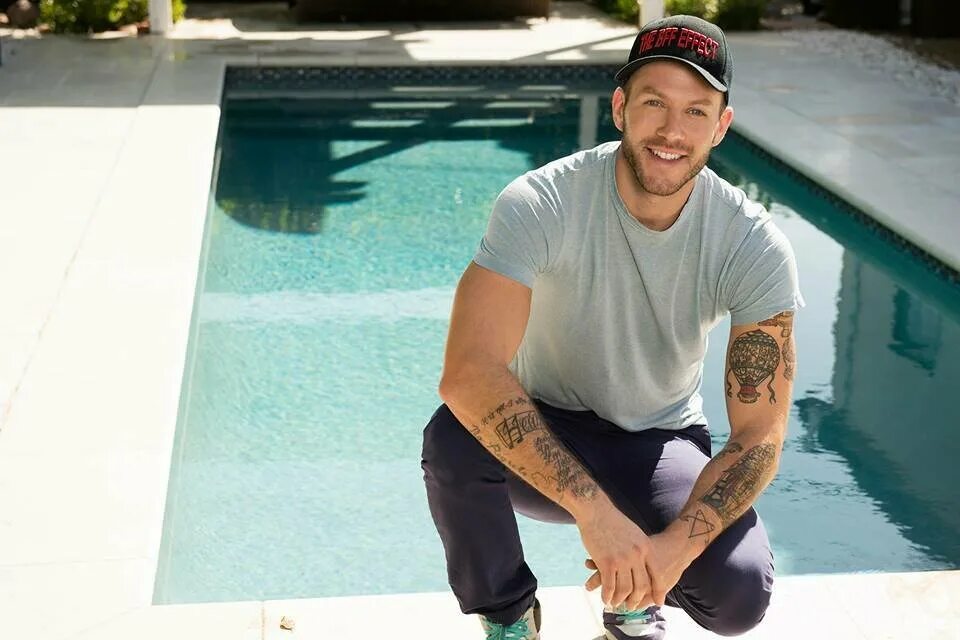 Making the cut хайди клум. Lodołamacz dir cut 2020. Тим ганн подиум. Making the cut. Гэри грэм дизайнер.