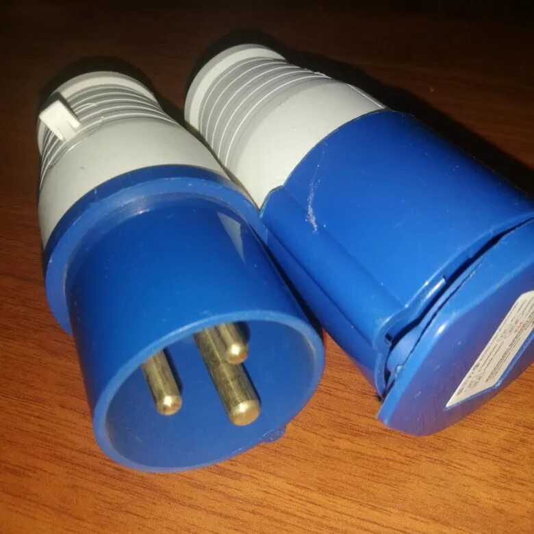 Вилка переносная в32-001. Силовая вилка 230 вольт 16а. Вилка кабельная 32а 2р+e iр44 переносная 250в 023. Силовая вилка 220в. Силовая вилка 220в.