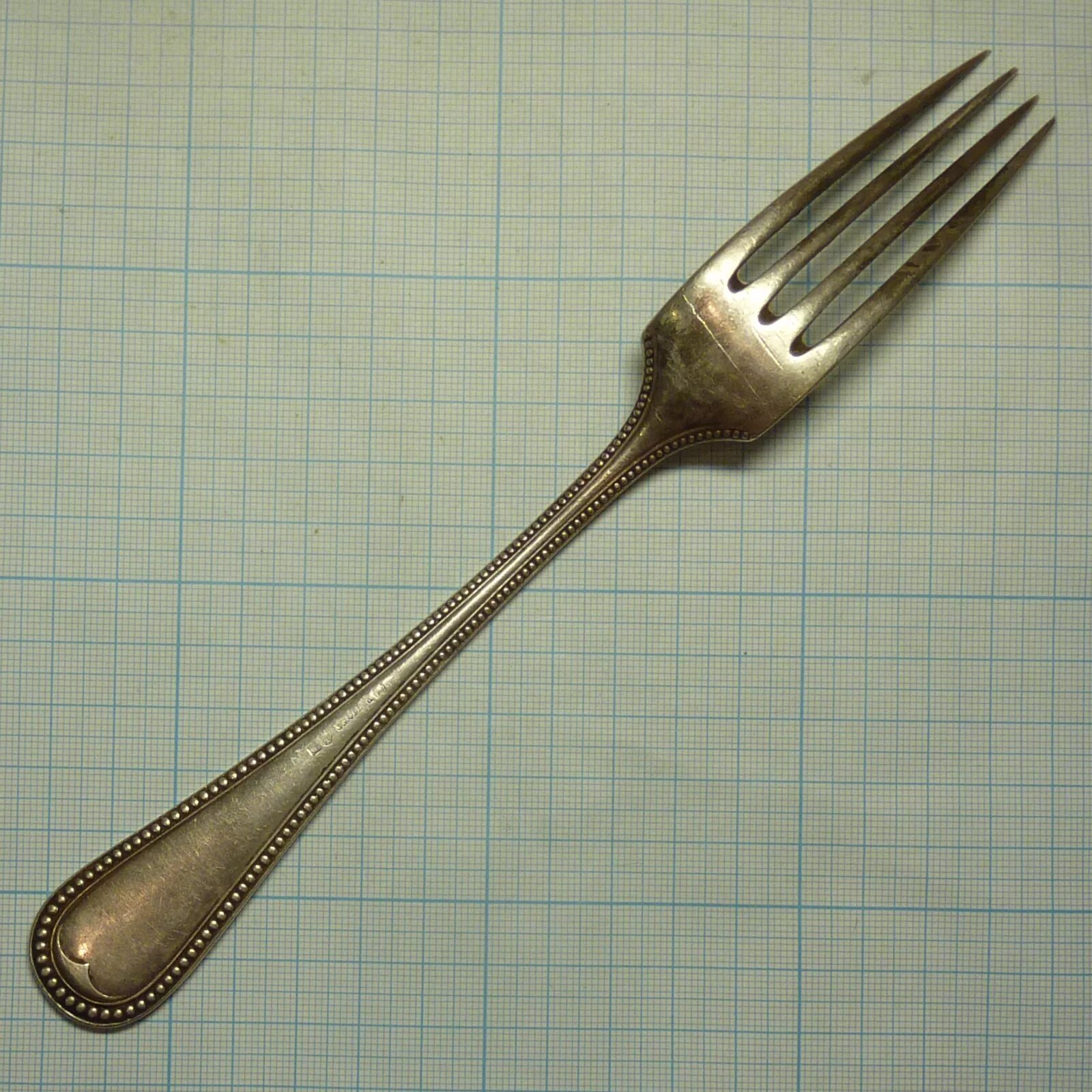 Bsm 90 клеймо на вилке. Мельхиоровые вилки wmf patent 90 45. Вилка wellner patent 90 45. Вилка клеймо gowe 90 40. Wellner patent 90 2 1/2 клеймо.