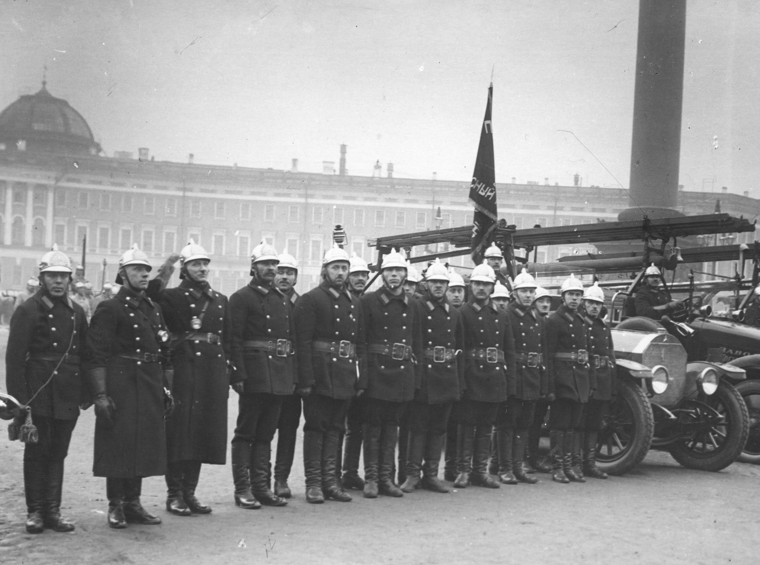 Первые пожарные в санкт петербурге. Советская пожарная охрана Ленинграда. МПВО Ленинграда. Пожарная охрана Москвы, 1941 год. Подарная охрана Ленинград.