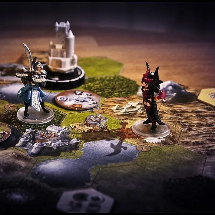 Играть чтобы жить 10 читать. Mage Knight игра. Настолка рыцарь маг. Mage Knight Board game. Настолки про рыцарей.